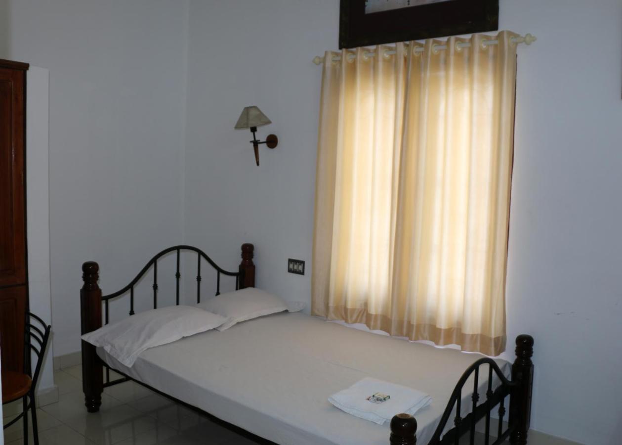 East Coast Hotel Thiruvananthapuram Exterior photo